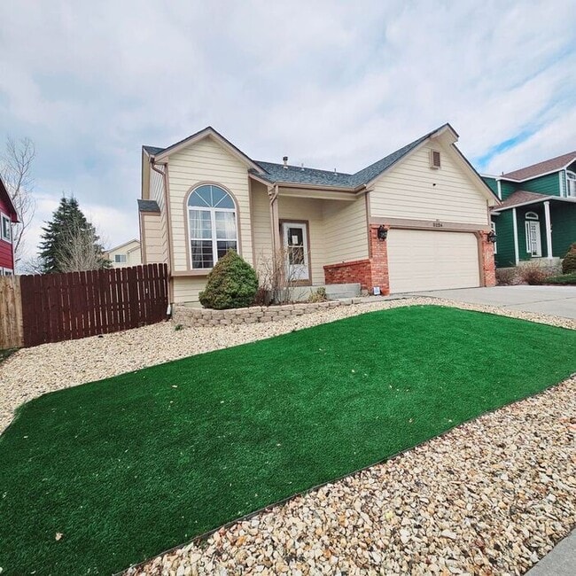 Building Photo - 4-Bedroom Home in Briargate Neighborhood!