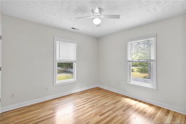 Building Photo - 3412 Cedar Hill Dr