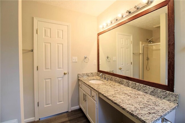 Building Photo - 2363 Mills Bend