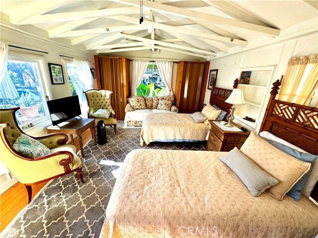 Building Photo - 455 Myrtle St