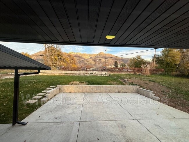 Building Photo - 3714 Brinker Ave