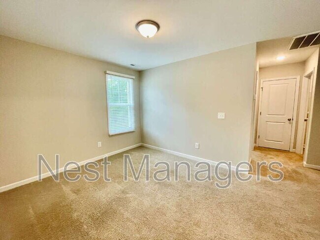Building Photo - 3034 Cricket Rd