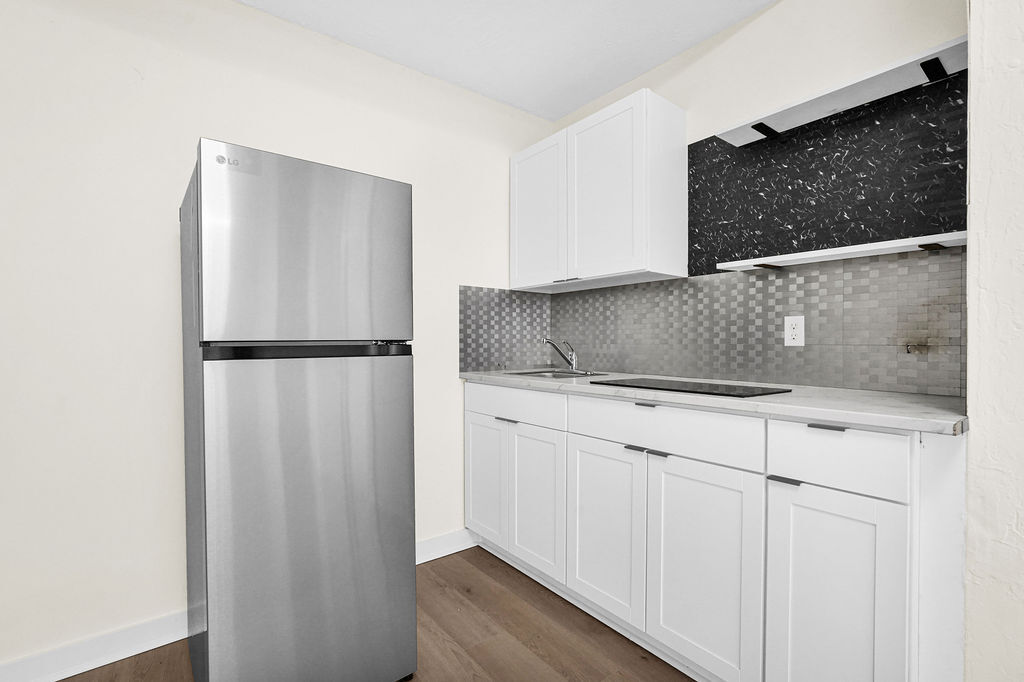 Building Photo - 47 NW 45th Ave