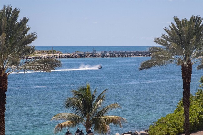 Building Photo - 7154 Fisher Island Dr