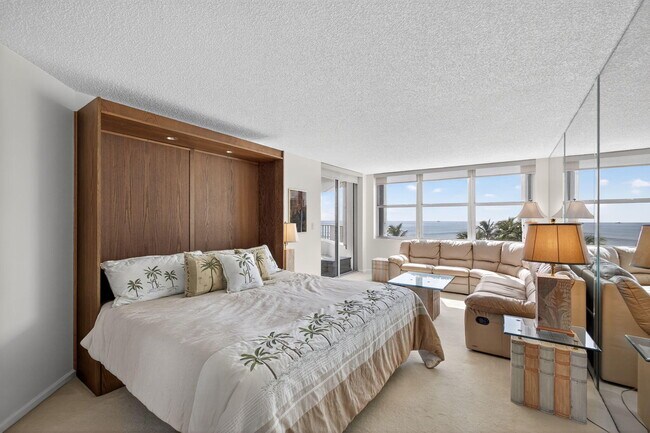 Building Photo - 5200 N Ocean Dr