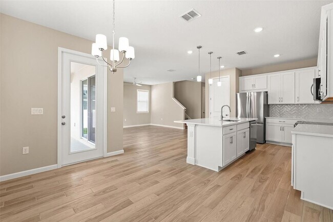 Building Photo - 17055 Haggerty Hollow Dr
