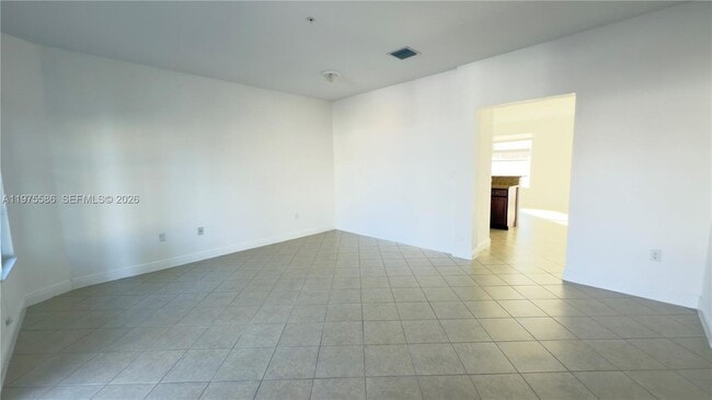 Building Photo - 1522 SW 147th Ter