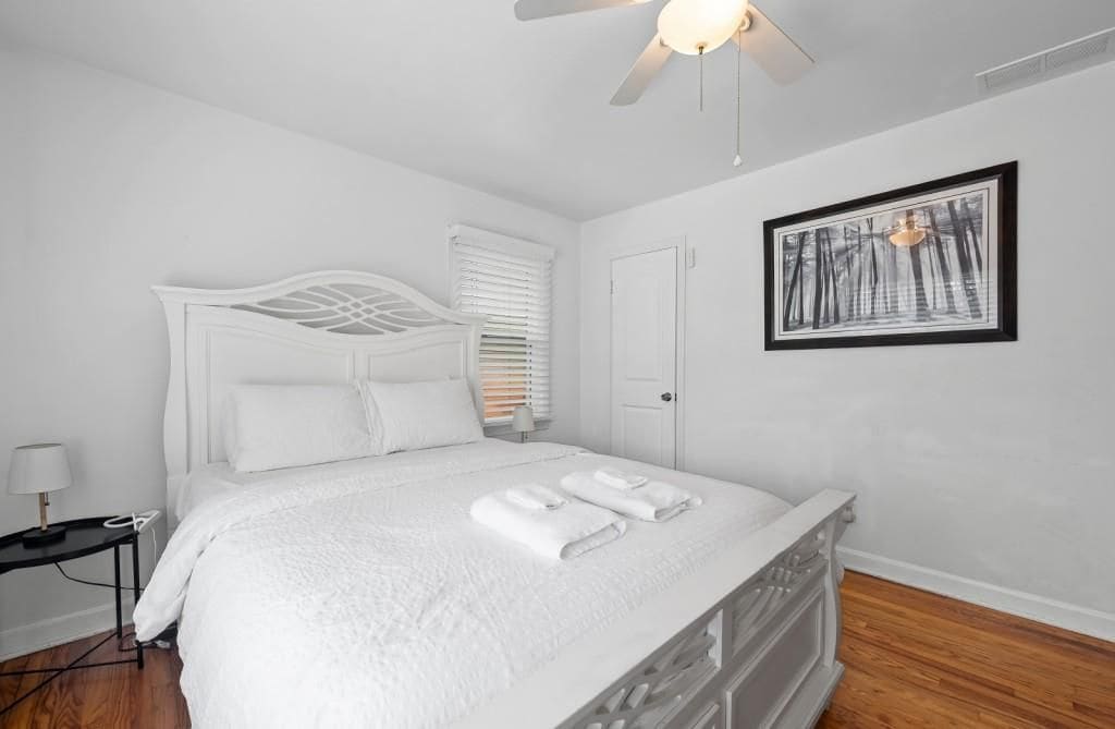 Building Photo - 414 Charles Pl