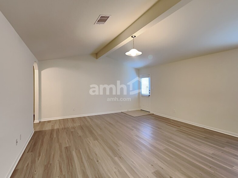 Building Photo - 22431 Bauer Canyon Dr