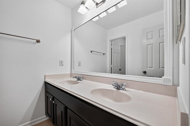 Building Photo - 13403 Summer Villa Ln