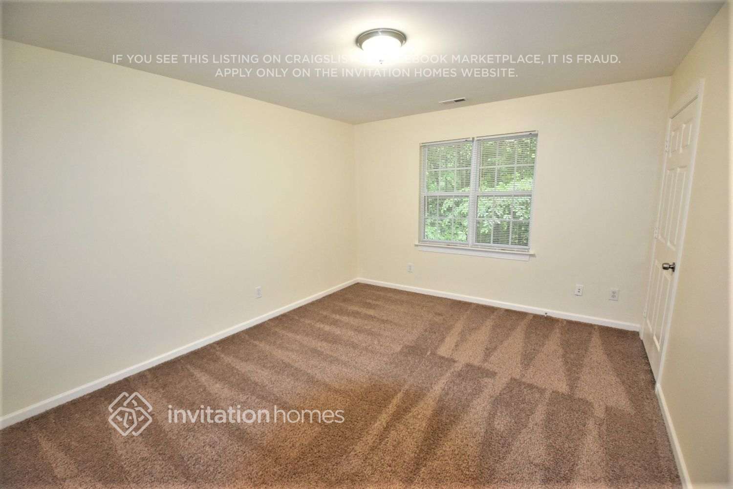 Building Photo - 2505 Century Oaks Ln