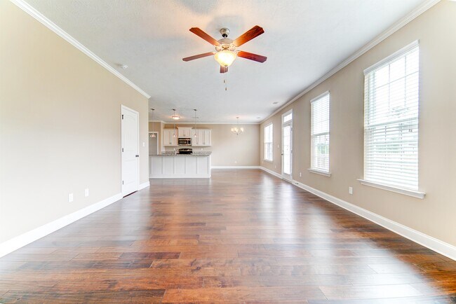 Building Photo - 2504 Kari Ln