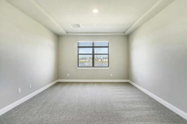 Building Photo - 8990 Dahlia Cir