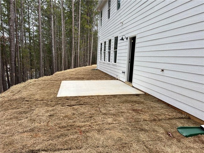 Building Photo - 24 Rocky Cir NE