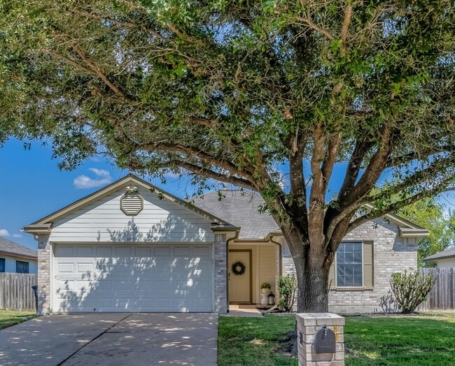 Building Photo - 3819 Westfield Dr