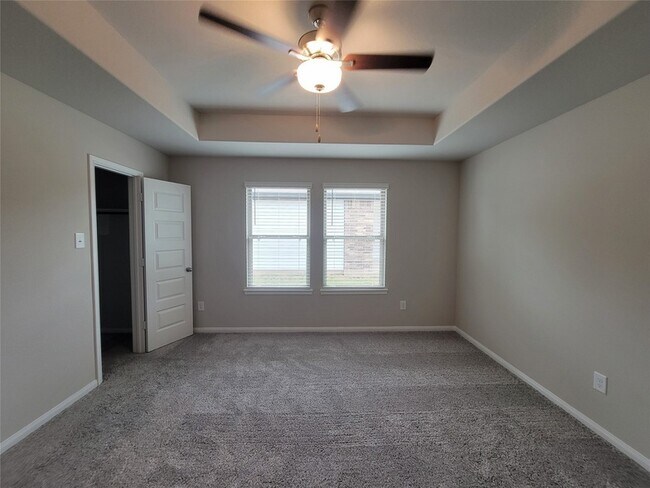 Building Photo - 11736 Whirlaway Dr