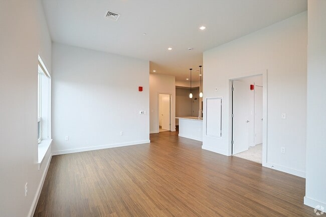 Building Photo - 45 E Central St