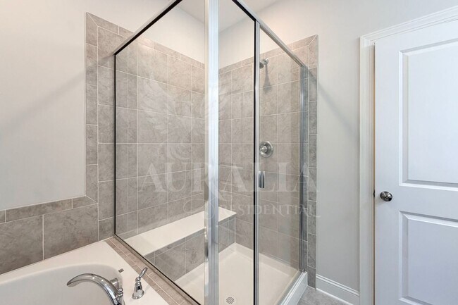 Building Photo - 1306 Farm Pond Trail