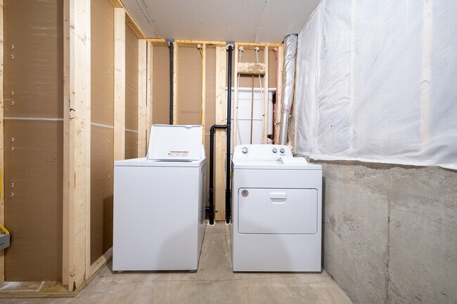 Building Photo - 1121 Dorothy Ln