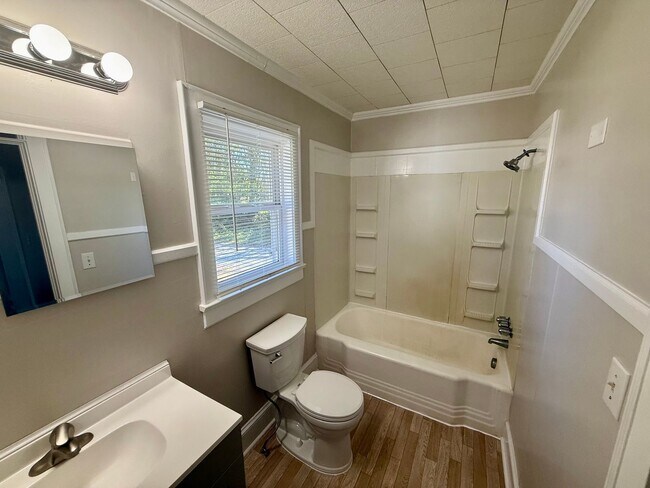 Building Photo - 309-311 W. PINE ST