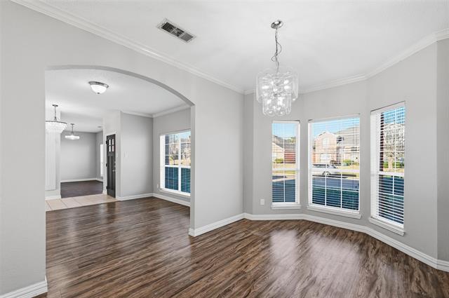 Building Photo - 613 Norwood Dr