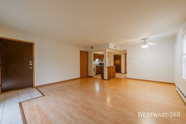 Building Photo - 660 Piper Ln