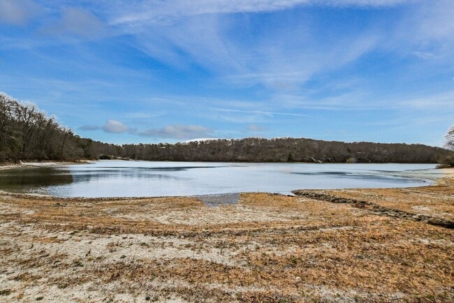 Building Photo - 185 Cotuit Rd