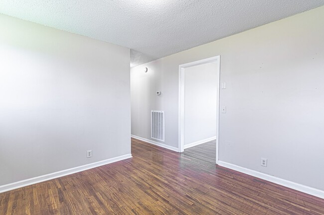 Building Photo - Pictures coming soon....