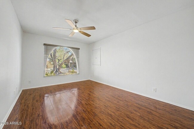 Building Photo - 3734 E Montecito Ave