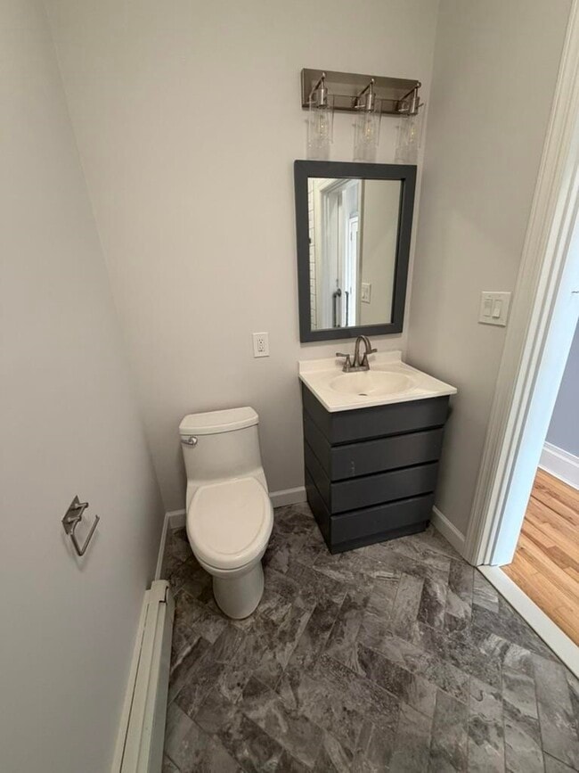 Building Photo - 805 Park Ave