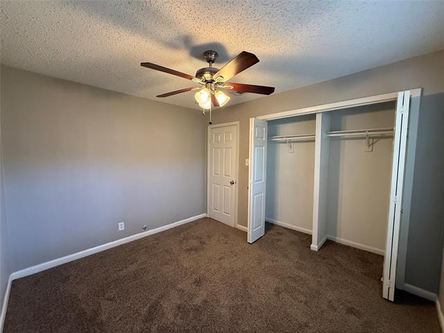 Building Photo - 303 Ridgefield Cir