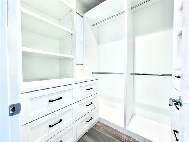 Building Photo - 110 Keeper