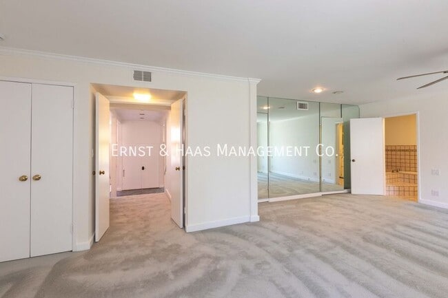 Building Photo - 958 Palo Verde Ave