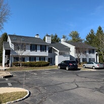 Building Photo - 130 Mockingbird Ct