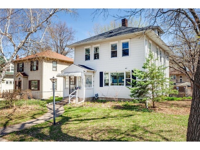 Building Photo - 3521 Girard Ave S