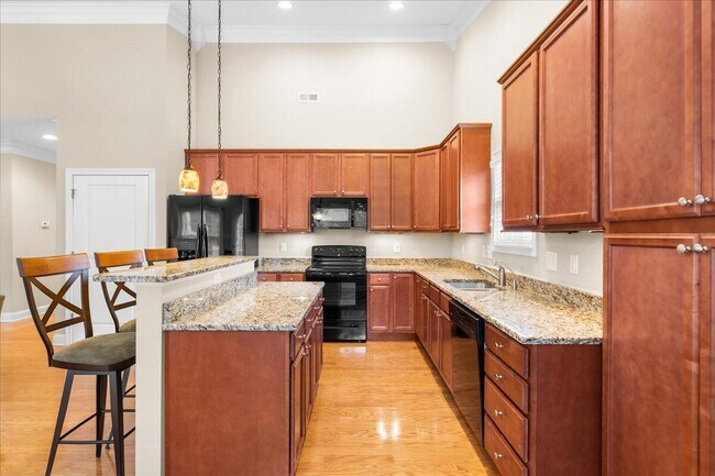 Building Photo - 4726 Pecanwood Way NW
