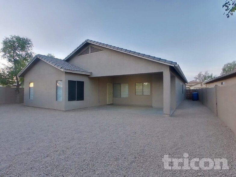 Building Photo - 8306 W Cocopah St