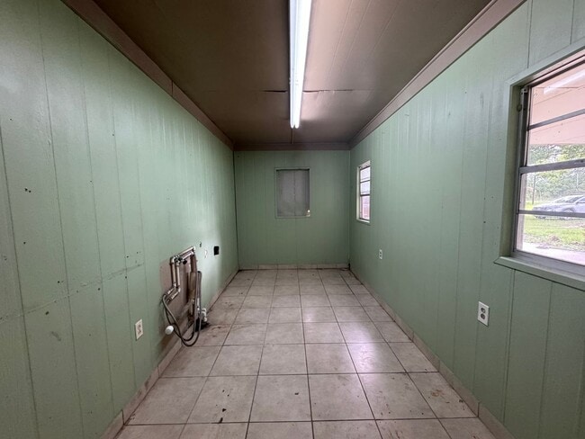 Building Photo - Newly renovated 3 Bedroom, 2 Bath home on CR 136
