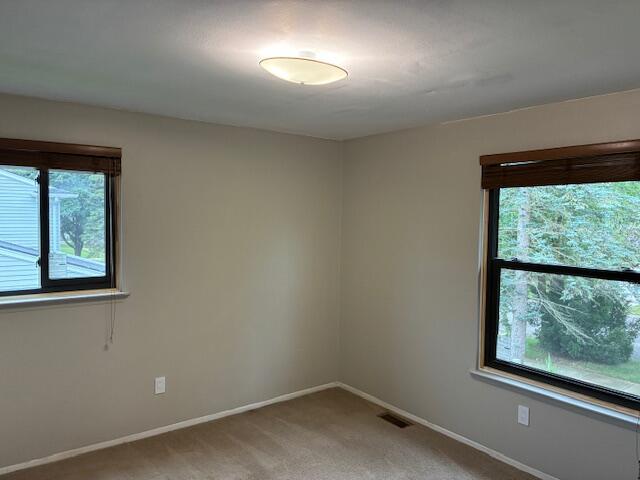 Building Photo - 3677 Beech Dr