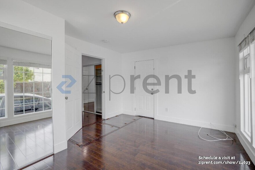 Building Photo - 1464 W 24th St