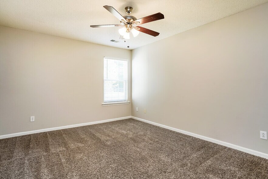 Building Photo - 6029 Silkwater Ct