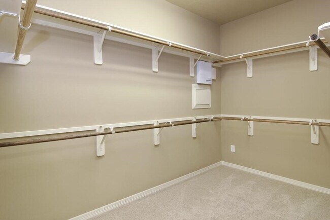 Building Photo - 5031 Cheena Dr