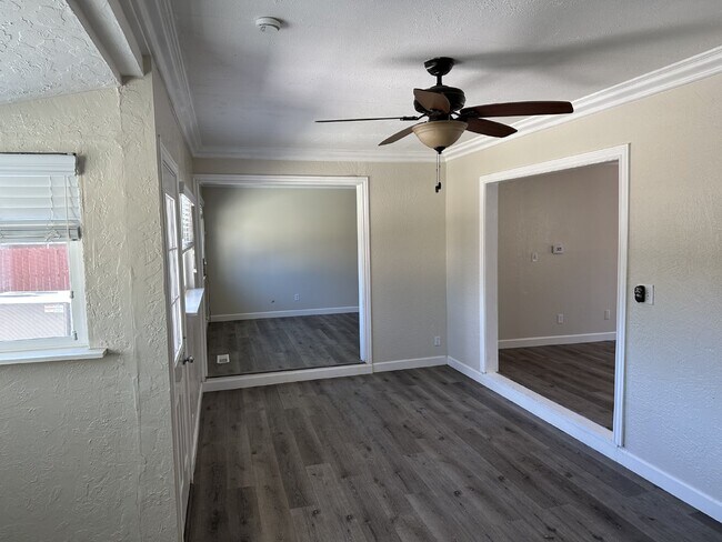 Building Photo - Updated 3 Bedroom, 2 Bathroom Single Family Home in Rural Danville Location