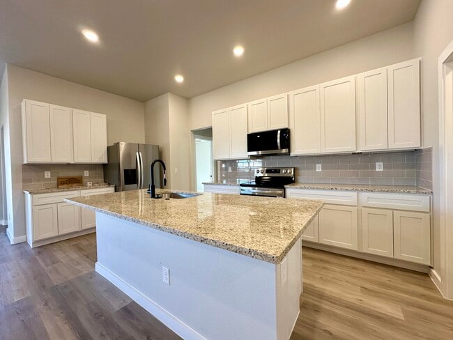 Building Photo - 2208 134th St