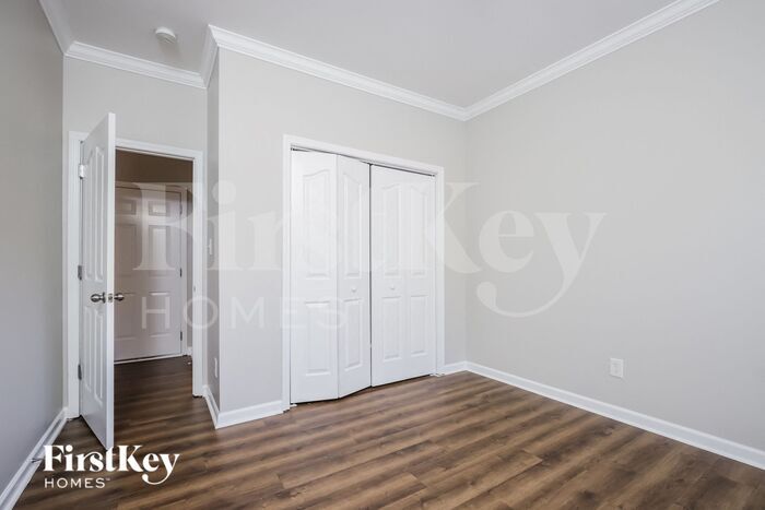 Building Photo - 4242 Glenmore Creek Dr