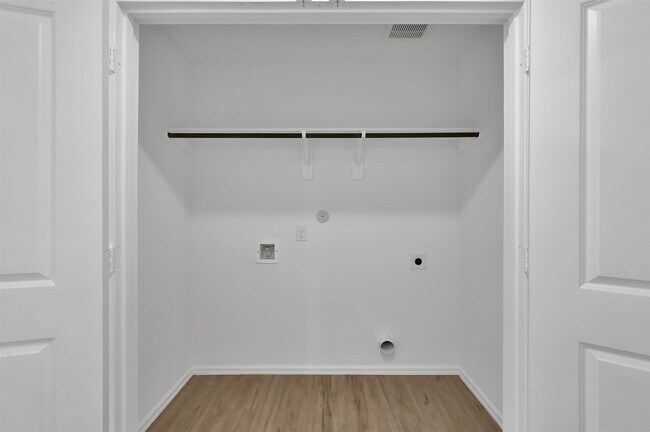Building Photo - 21031 Longeni Dr