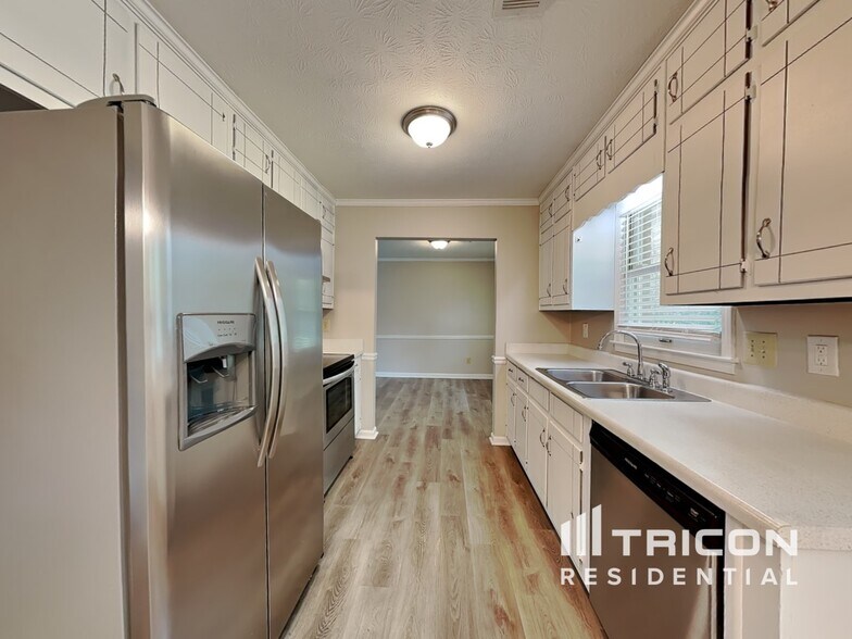 Building Photo - 4107 Sweet Water Ln