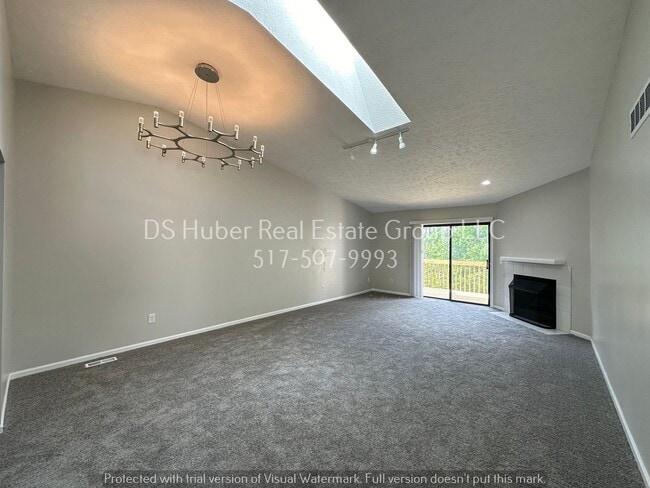 Building Photo - 2349 Coyote Creek Dr