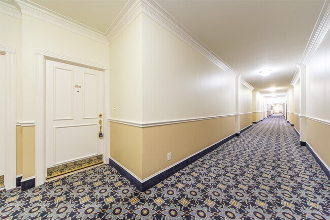 Building Photo - 2100 Welch St