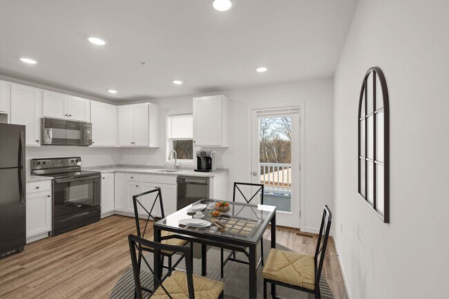 Building Photo - Newly built 2BR/1.5Bath Townhouse for rent...